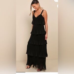 Lulu's Black Tiered Maxi Dress
